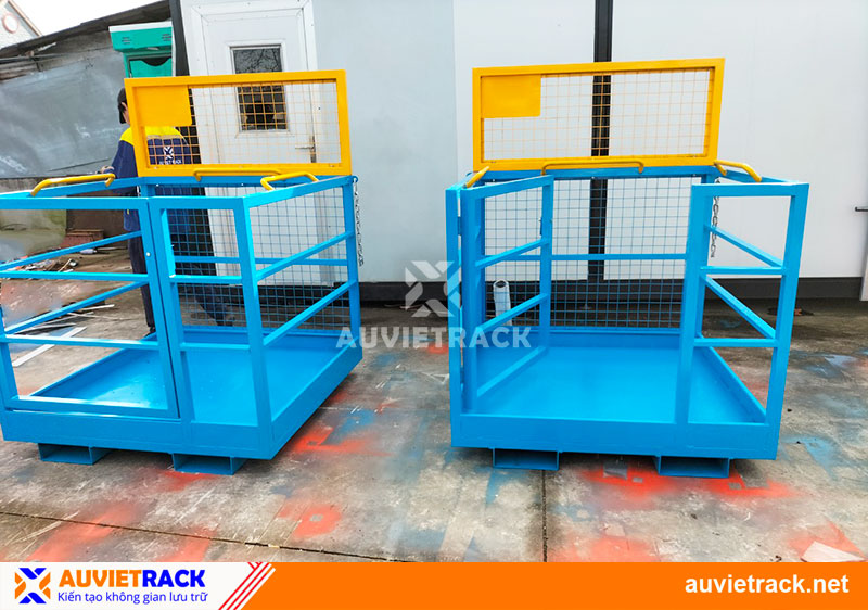 /Lồng nâng người lồng đứng xe nâng Au Viet Rack