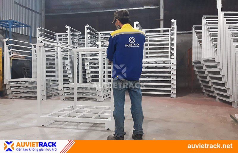 Pallet sắt chồng ghép Âu Việt Rack