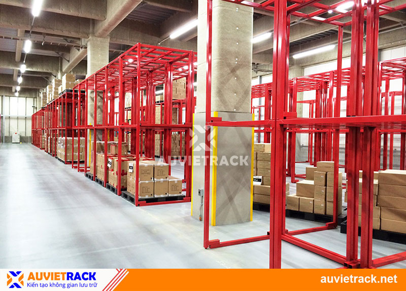 Pallet săt chồng ngược - pallet sắt xếp chồng Âu Việt Rack