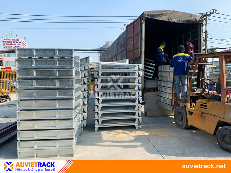 Pallet sắt khung đế Âu Việt Rack