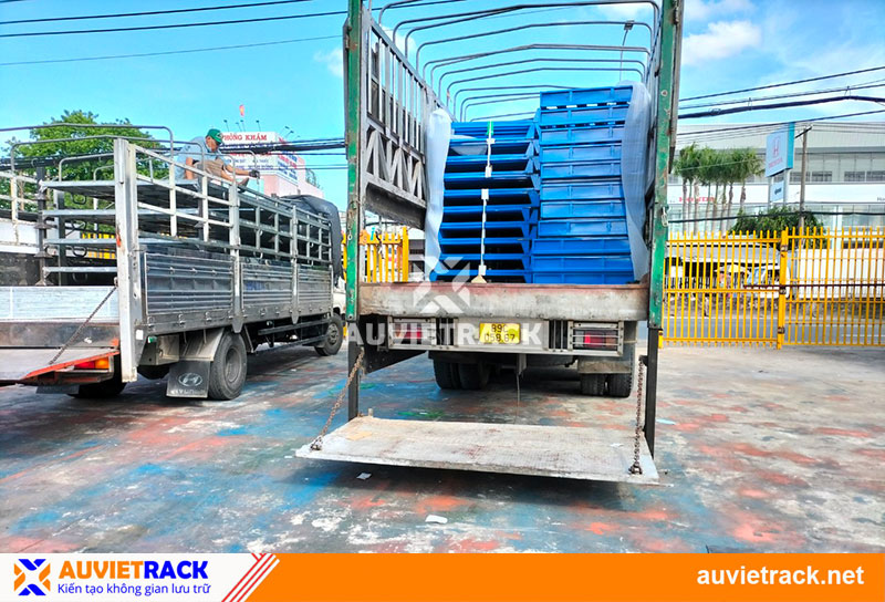 Pallet sắt khung đế Âu Việt Rack