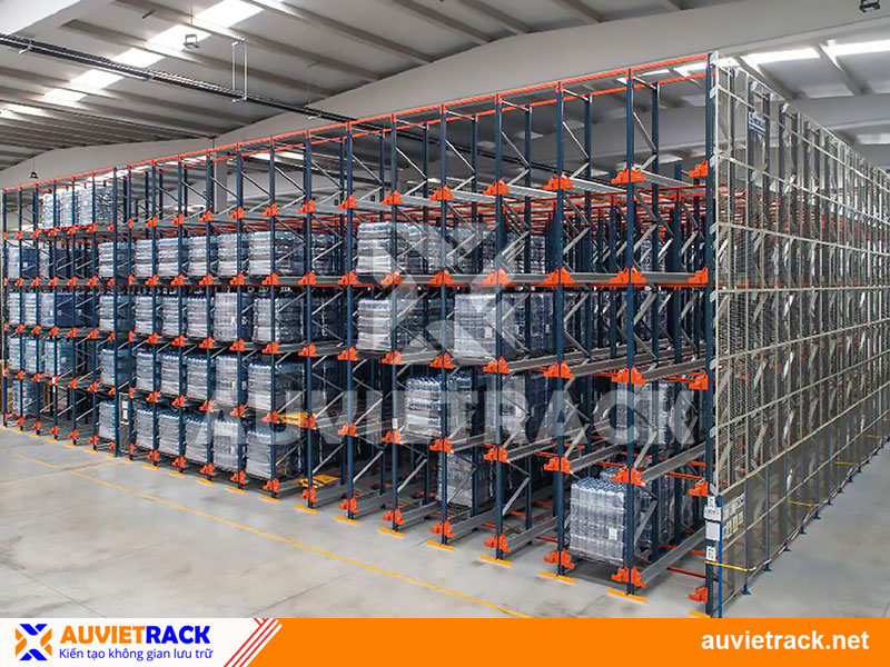 Giá kệ để pallet Radio Shuttle