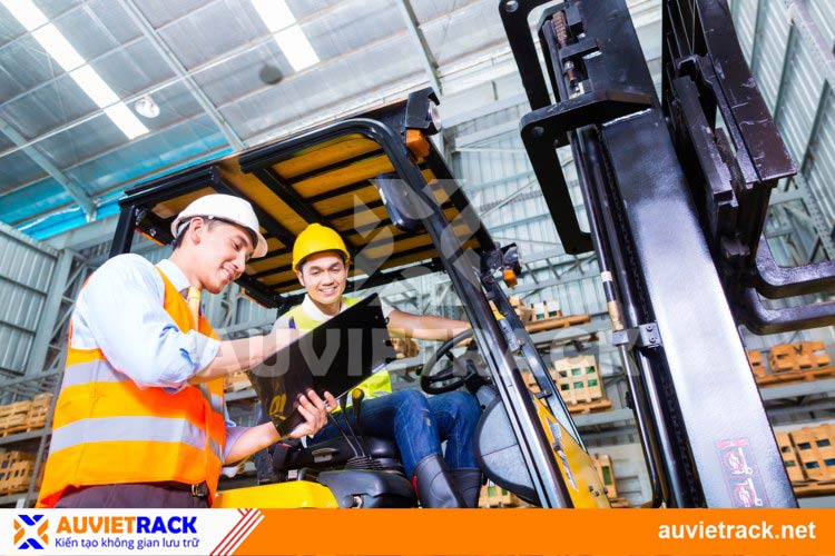 Quy Trình Kiểm Định Giá Kệ Chứa Hàng
