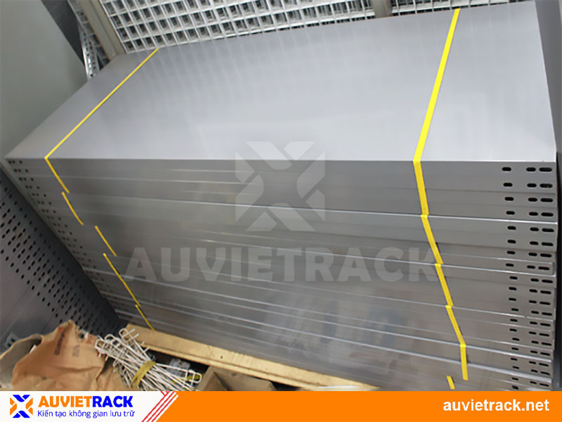 Mâm kệ sắt V lỗ - Au Viet Rack