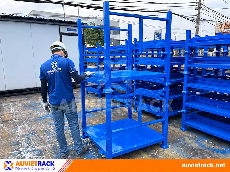 Mẹo Sử Dụng Và Bảo Quản Pallet Sắt Chứa Hàng Đúng Cách