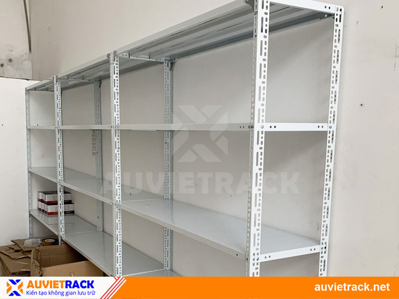 Ưu điểm của kệ sắt V lỗ Au Viet Rack